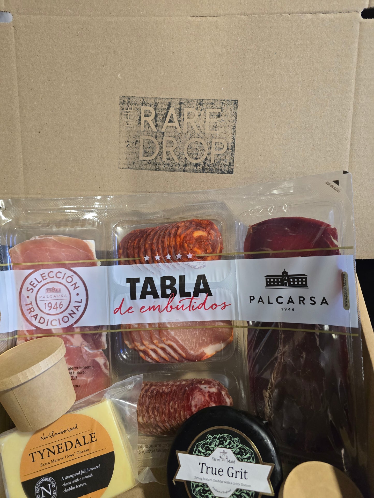 Christmas Eve Cheese, Charcuterie and Wine Box!